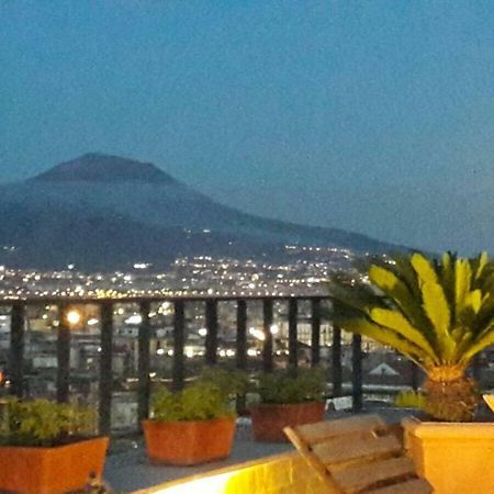 A Wonderful Penthouse In Naples Apartment Ngoại thất bức ảnh