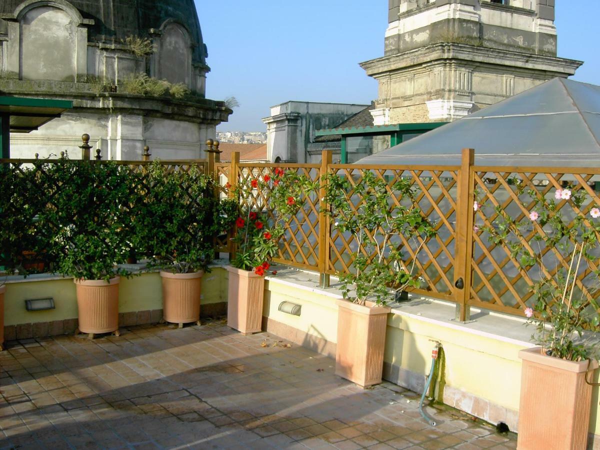 A Wonderful Penthouse In Naples Apartment Ngoại thất bức ảnh