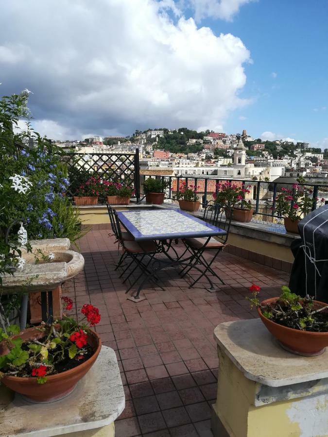A Wonderful Penthouse In Naples Apartment Ngoại thất bức ảnh